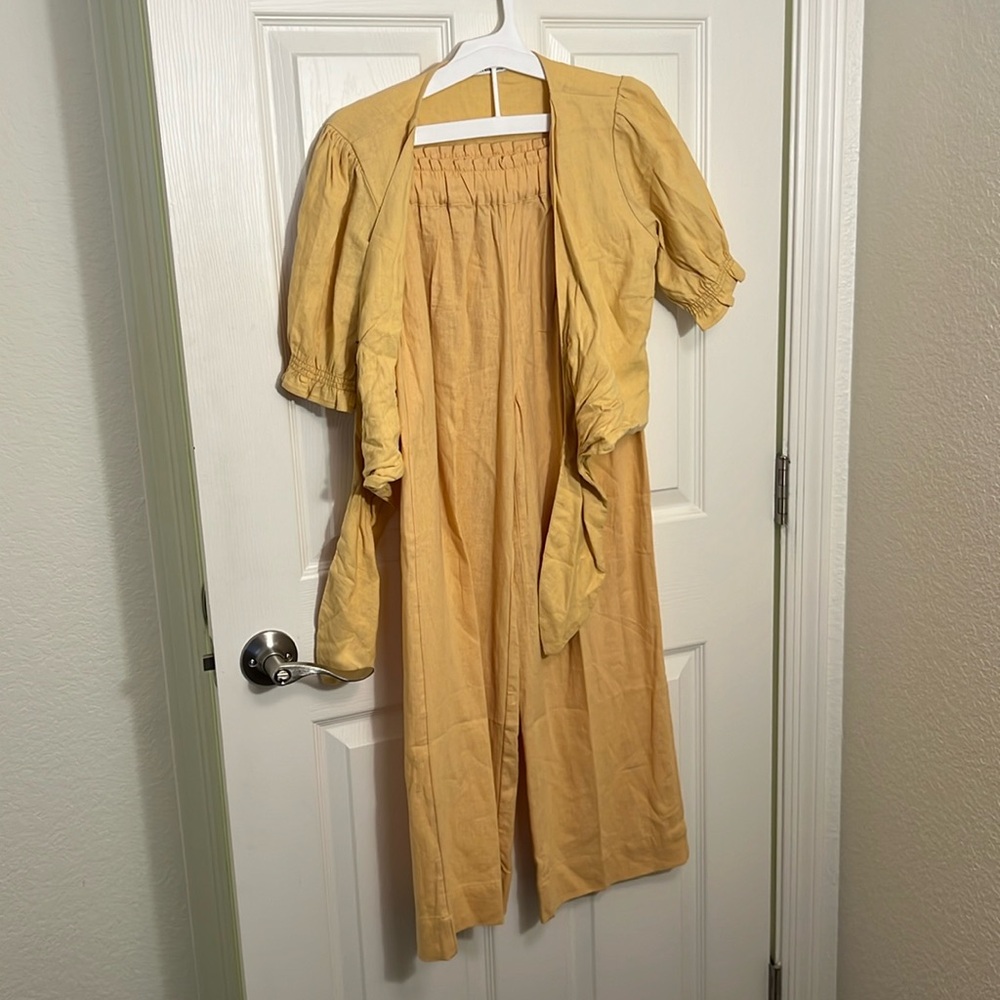 Abercrombie and Fitch Mustard Linen Set